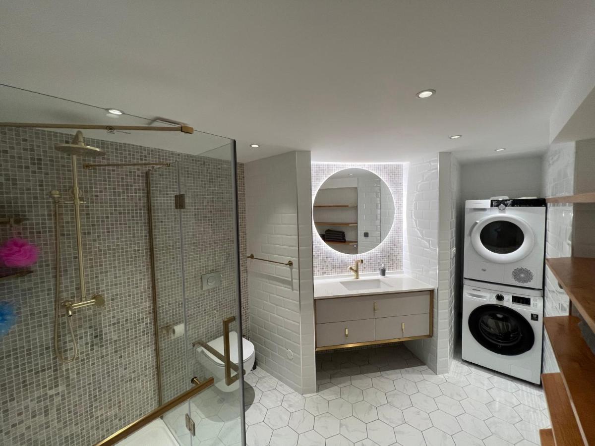 Suite Deluxe Au Carre Cathedrale En Hypercentre Saint Denis Esterno foto